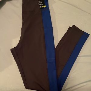 New York and Company Leggings with pocket